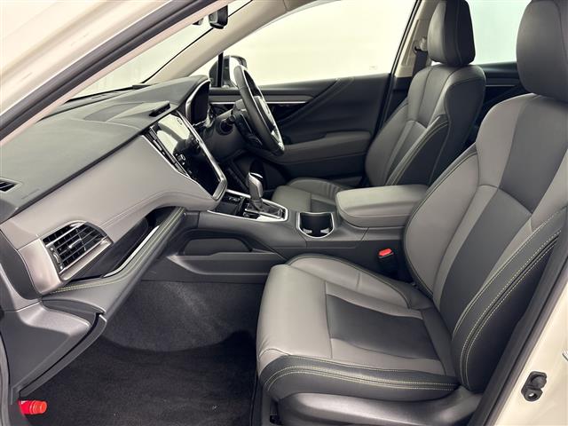 Subaru Legacy Outback 12