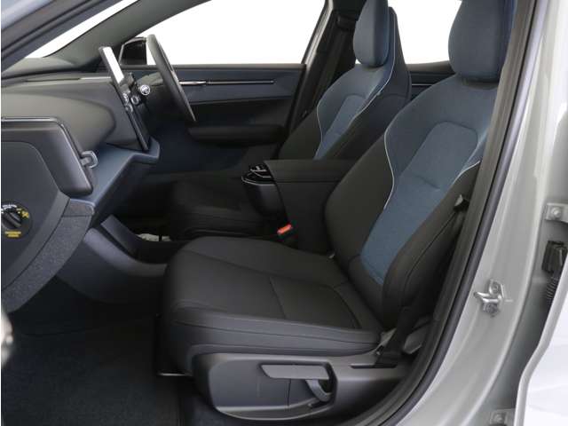 Volvo EX30 12