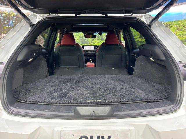 Lexus UX 10