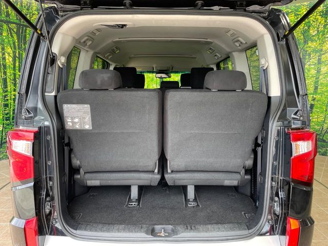 Mitsubishi Delica D:5 12