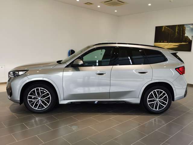 BMW X1 12
