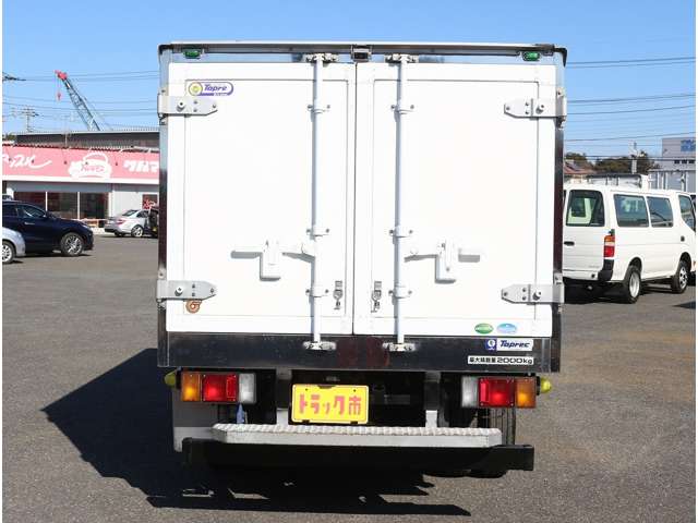 Isuzu Elf 9