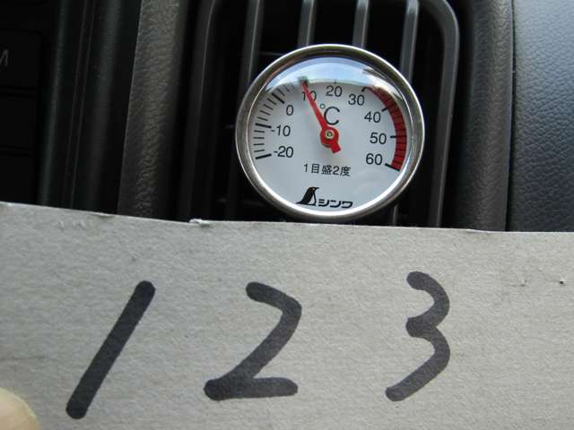 Nissan NV100 Clipper 4