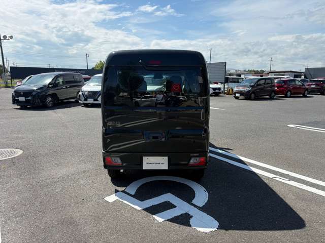 Toyota Pixis Van 12