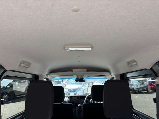 Toyota Pixis Van 4