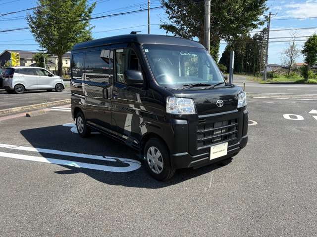 Toyota Pixis Van 9