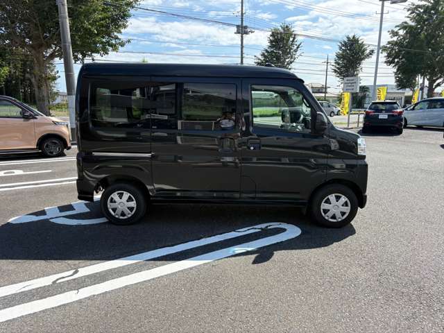 Toyota Pixis Van 10