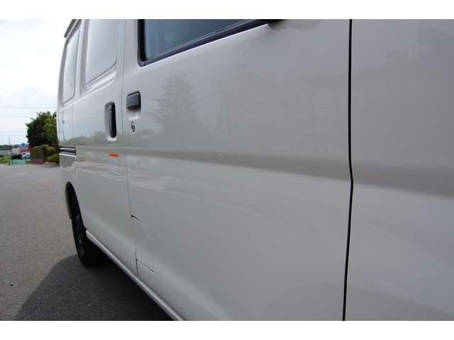Daihatsu Hijet Cargo 11