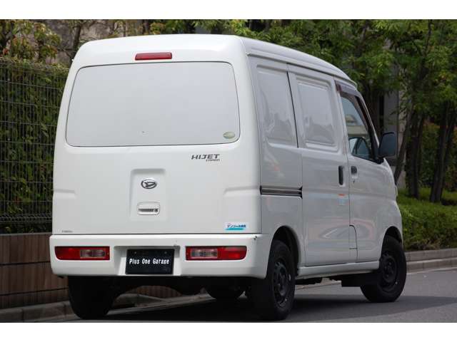 Daihatsu Hijet Cargo 9