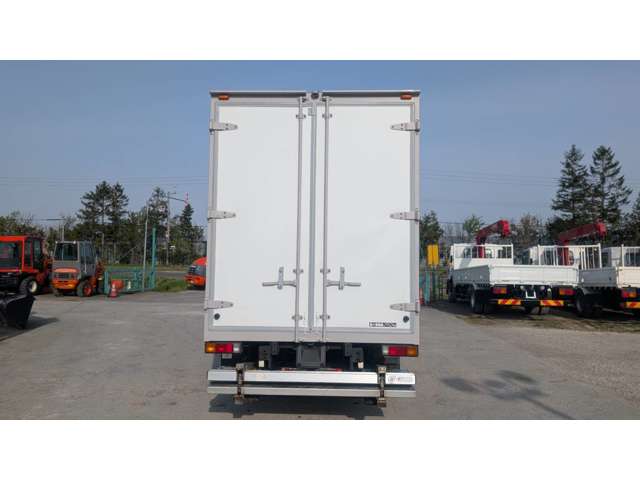 Mitsubishi Fuso Canter 6