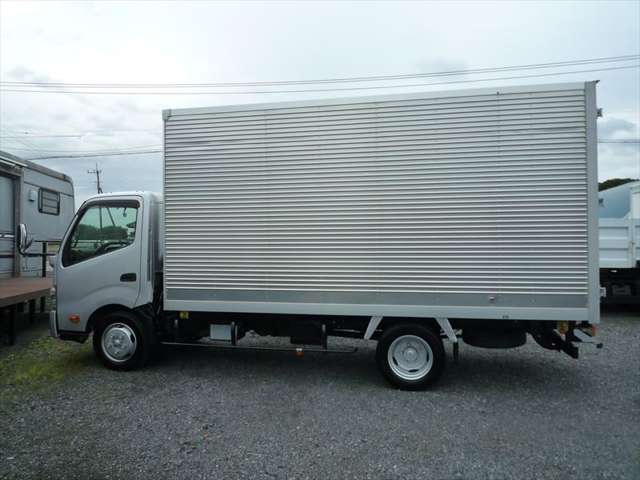 Toyota Toyoace 11