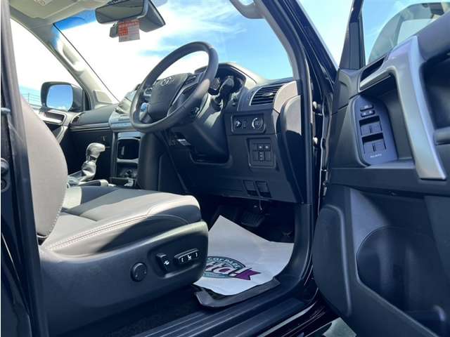 Toyota Land Cruiser Prado 7
