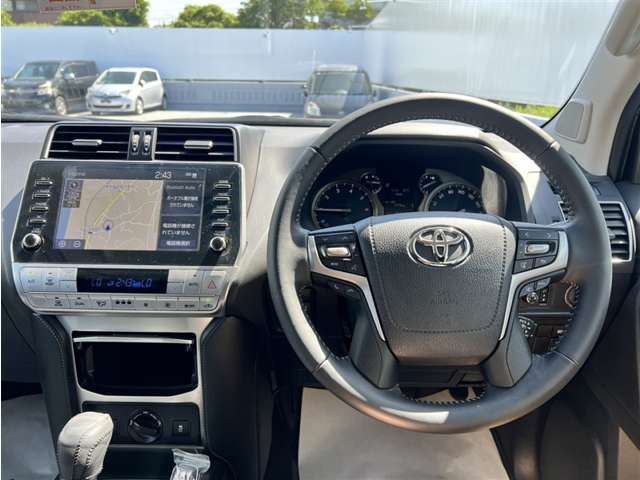 Toyota Land Cruiser Prado 9