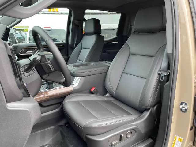 Chevrolet Silverado 11