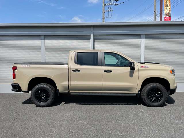 Chevrolet Silverado 3