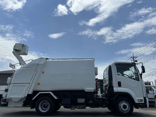 Isuzu Forward 6
