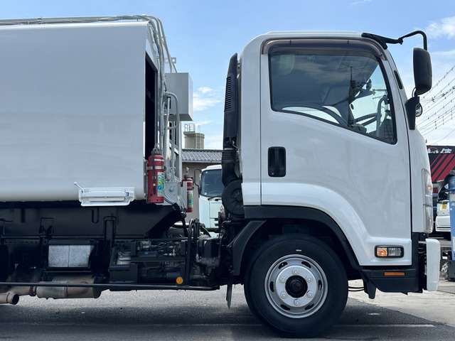 Isuzu Forward 7