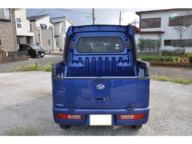 Daihatsu Hijet Deck Van 6