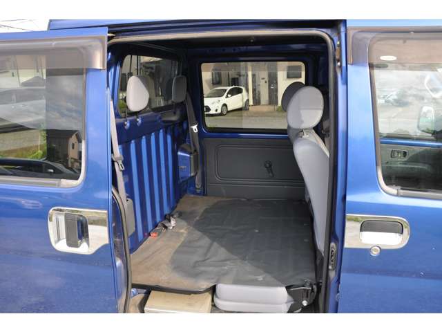 Daihatsu Hijet Deck Van 9