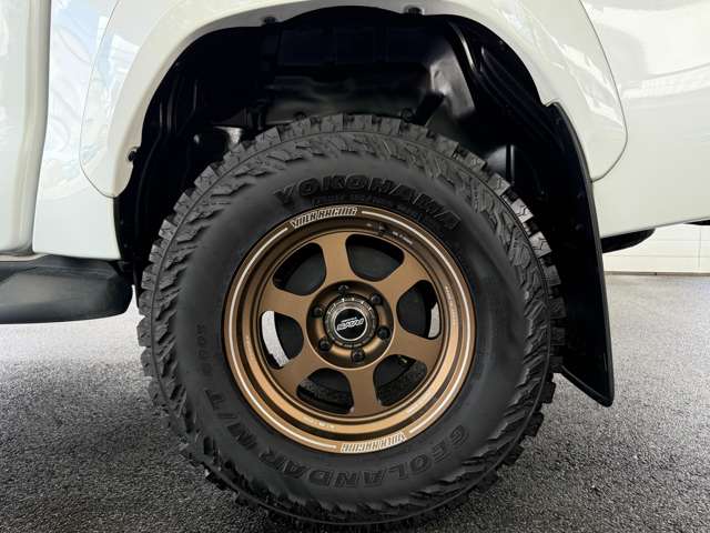Toyota Hilux 11
