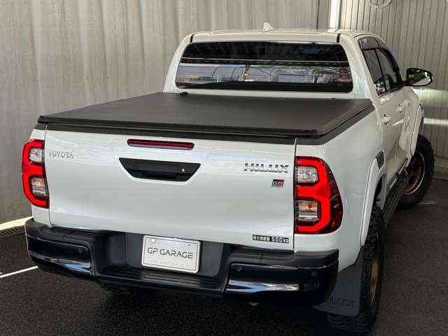 Toyota Hilux 4