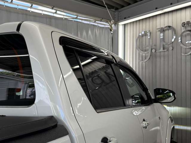 Toyota Hilux 9