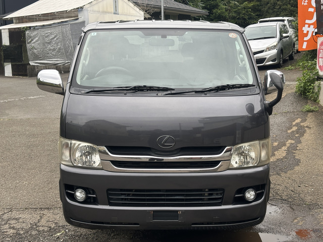 Toyota Hiace Van 2