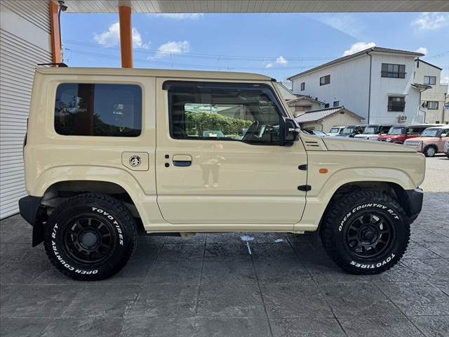 Suzuki Jimny 11