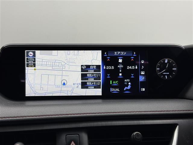 Lexus UX 9
