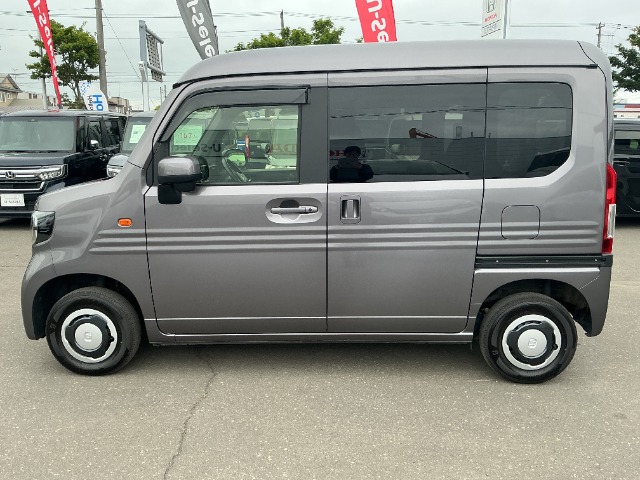 Honda N-VAN 9
