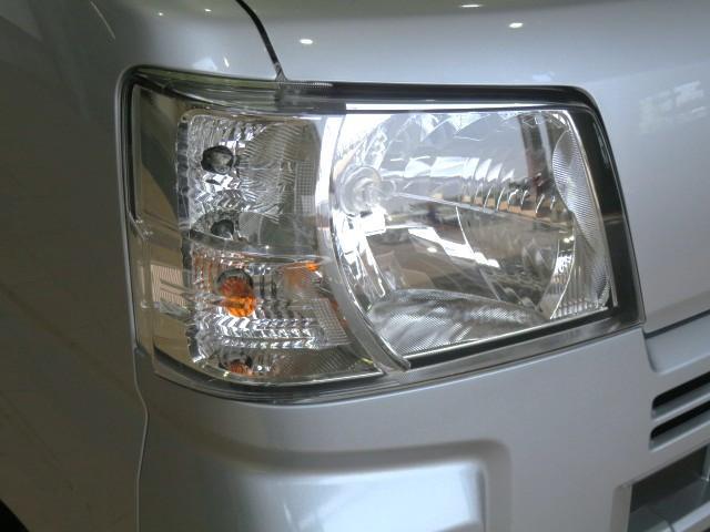 Daihatsu Hijet Cargo 8