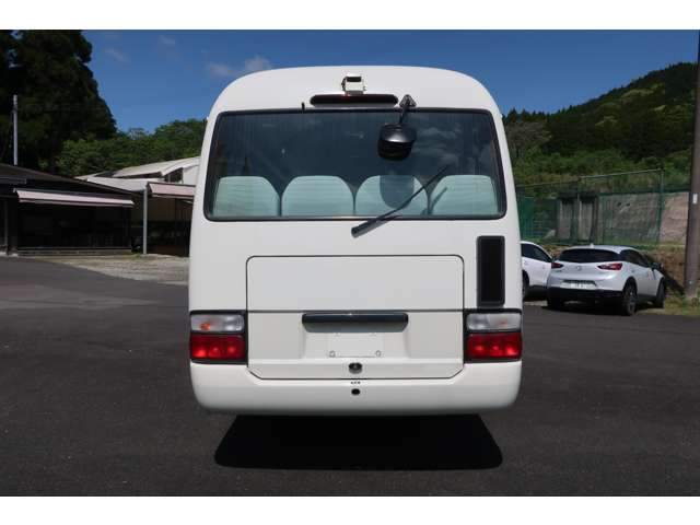 Toyota Coaster 4