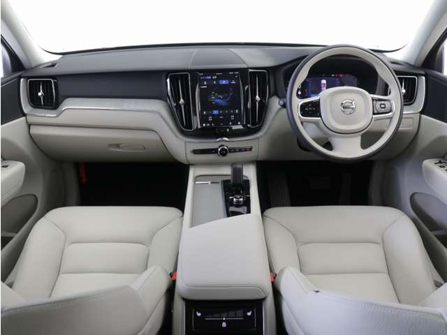 Volvo XC60 4