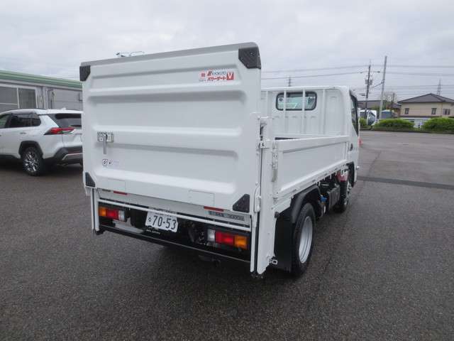 Mitsubishi Fuso Canter 4