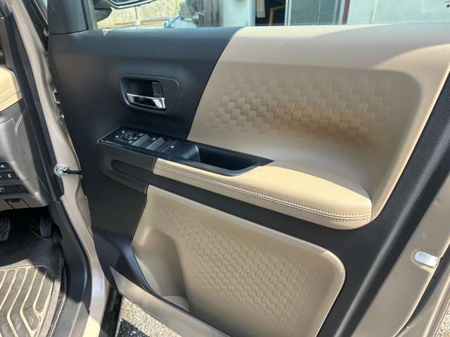 Mitsubishi Delica Mini 11