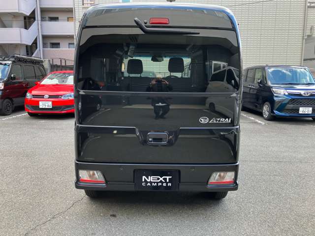 Daihatsu Atrai 7