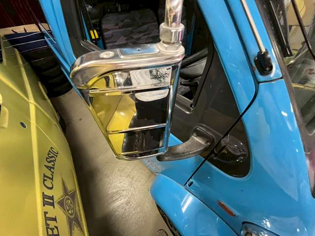 Daihatsu Midget II 10