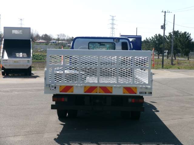 Mitsubishi Fuso Canter 6