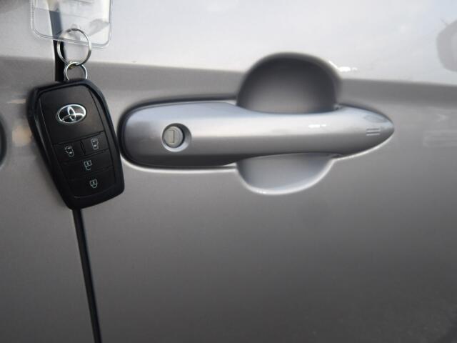 Toyota Noah 11