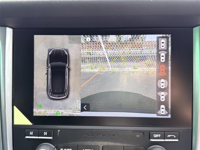 Porsche Macan 6