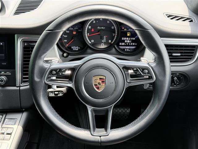 Porsche Macan 10