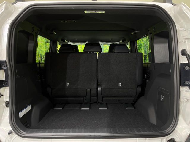 Toyota Land Cruiser FJ 10
