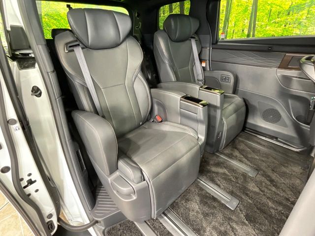Toyota Alphard 10