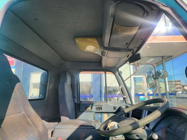 UD Trucks Condor 11