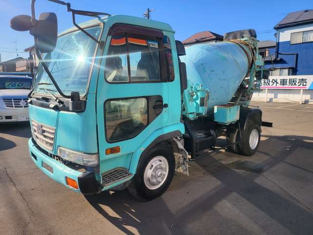 UD Trucks Condor 3