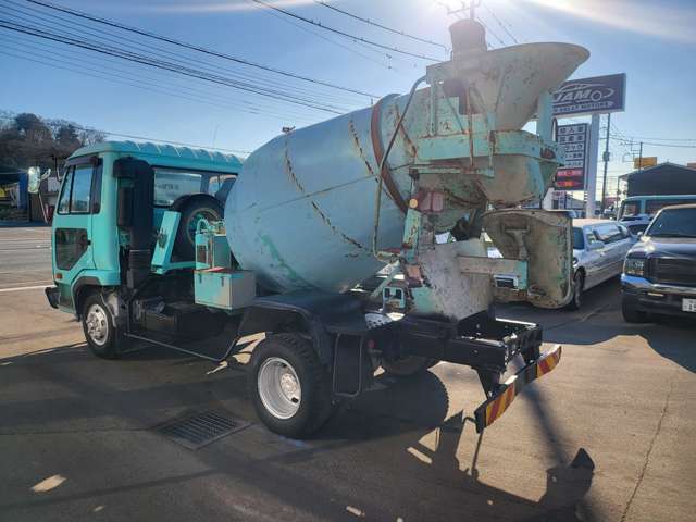 UD Trucks Condor 4