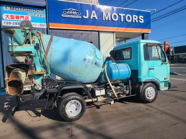 UD Trucks Condor 7