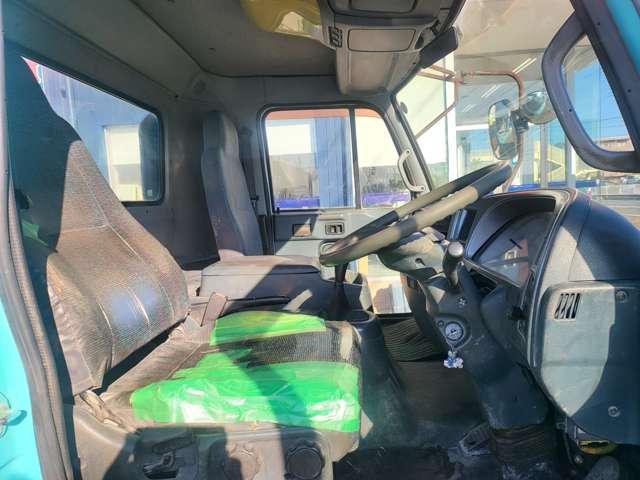 UD Trucks Condor 8