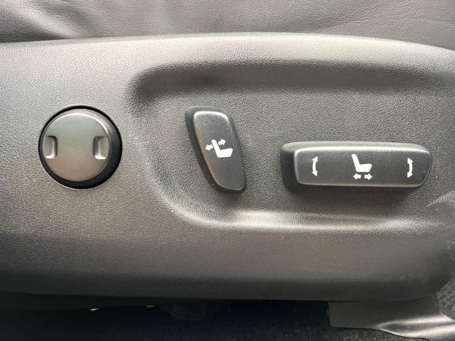 Lexus NX 6
