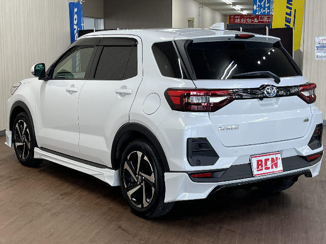 Toyota Raize 6